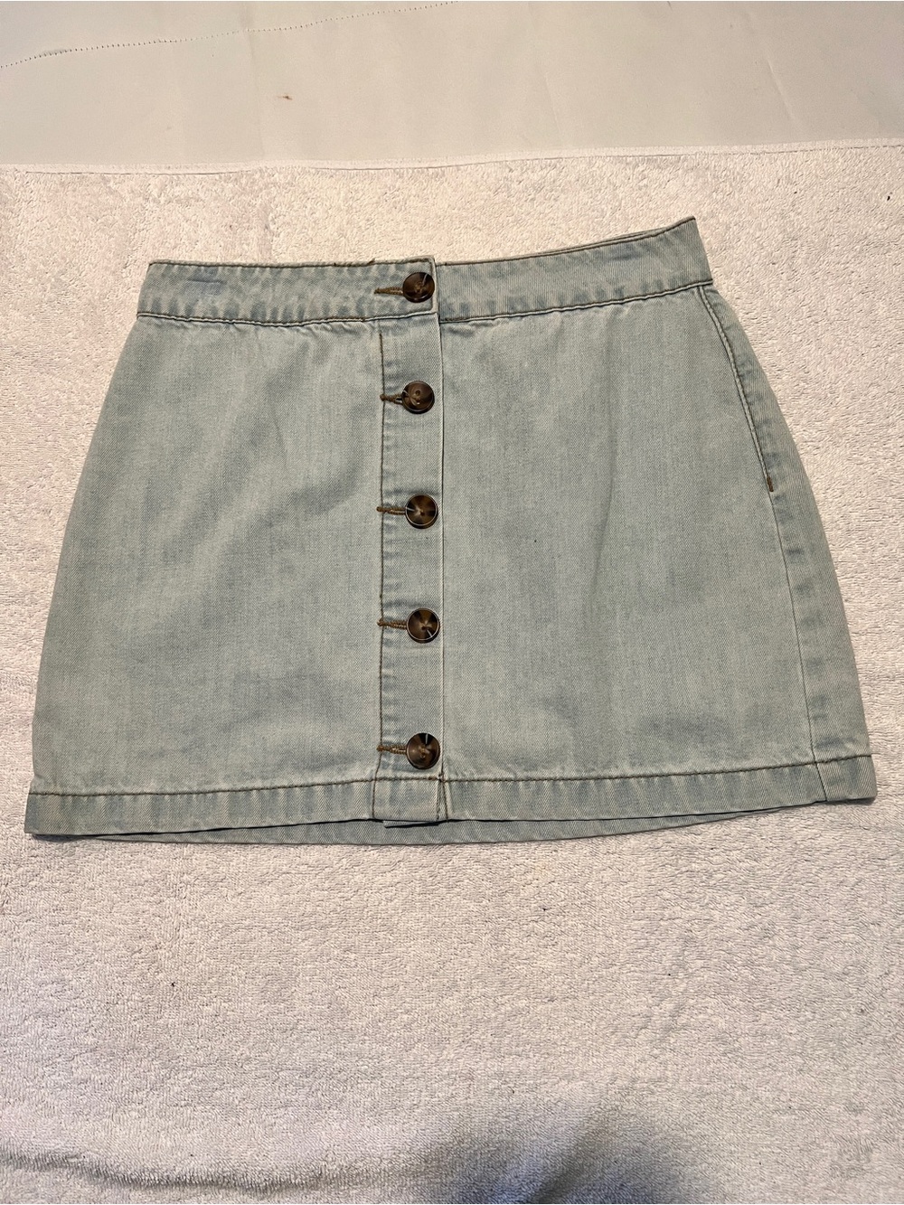 Light Wash Button-Front Denim Mini Skirt - Women size medium